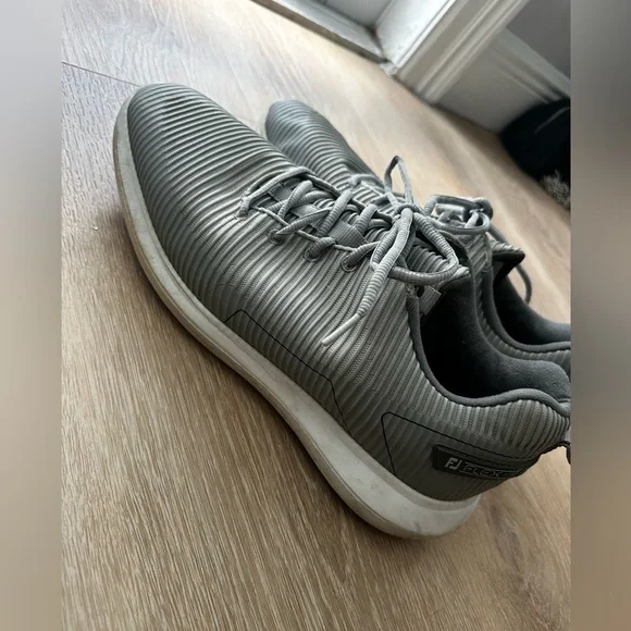 Footjoy Golf Shoes - Picture 6 of 9